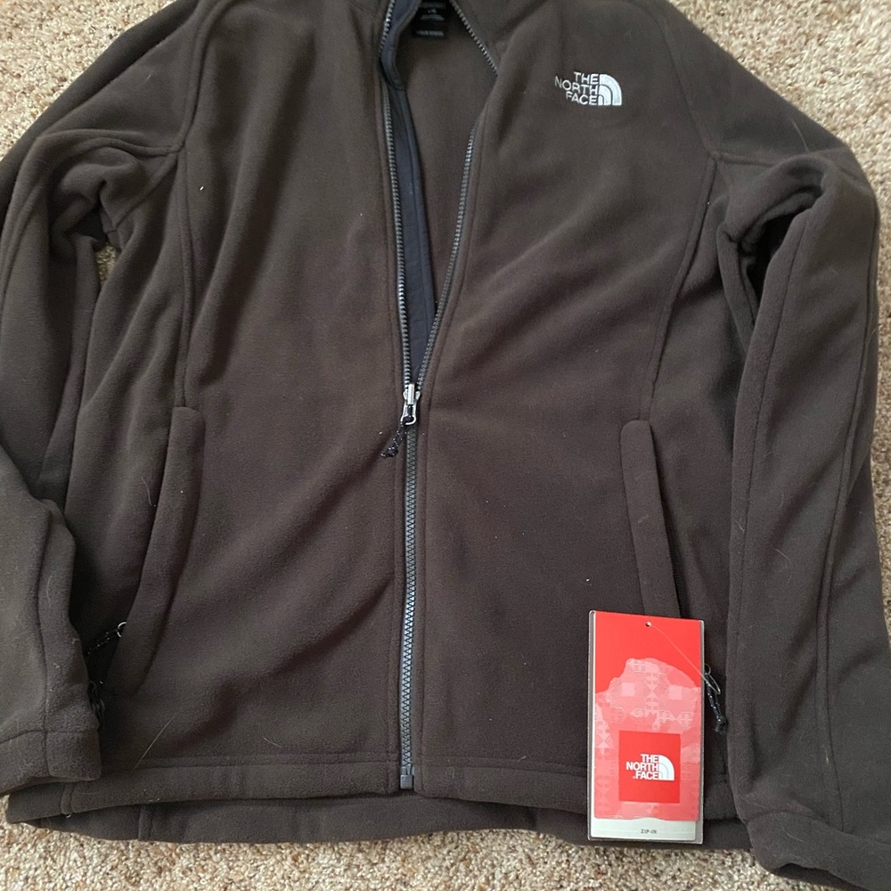 NWT North Face Woman’s Half Zip Sweatshirt